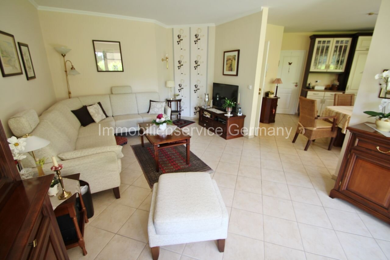   3 Wohnungen Frei Modernes Wohngefühl – Stilvolle 3-Zimmer-Wohnung mit Fernblick und Komfort    (Nach Umbau)