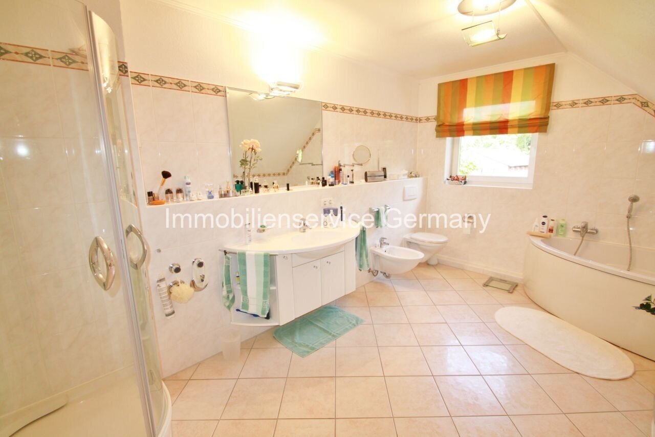 Stilvolle 3,5-Zimmerwohnung mit Fernblick – Modernes Wohnen in Mannheim