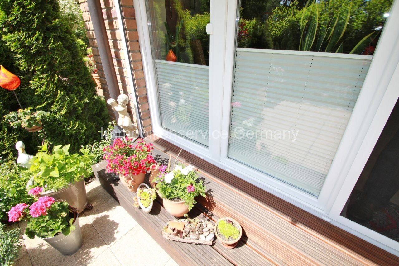   3 Wohnungen Frei Modernes Wohngefühl – Stilvolle 3-Zimmer-Wohnung mit Fernblick und Komfort    (Nach Umbau)