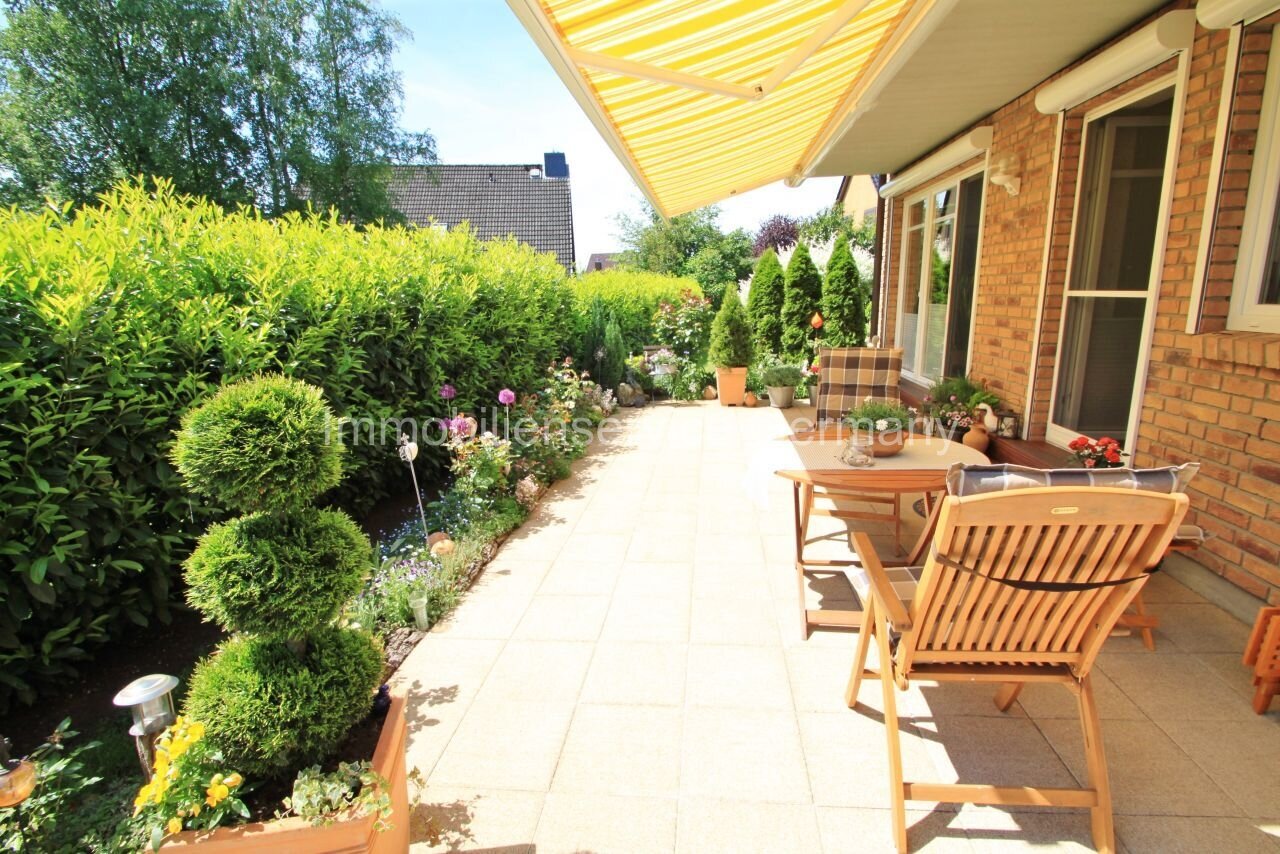   3 Wohnungen Frei Modernes Wohngefühl – Stilvolle 3-Zimmer-Wohnung mit Fernblick und Komfort    (Nach Umbau)